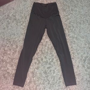 item: aerie crossover leggings, quarter length  
size: medium 
color: green